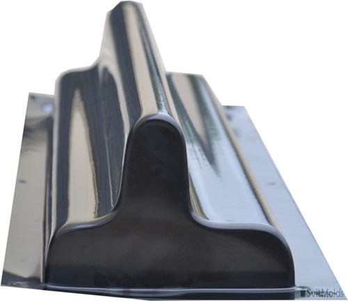Plastic mold for concrete curb - for,